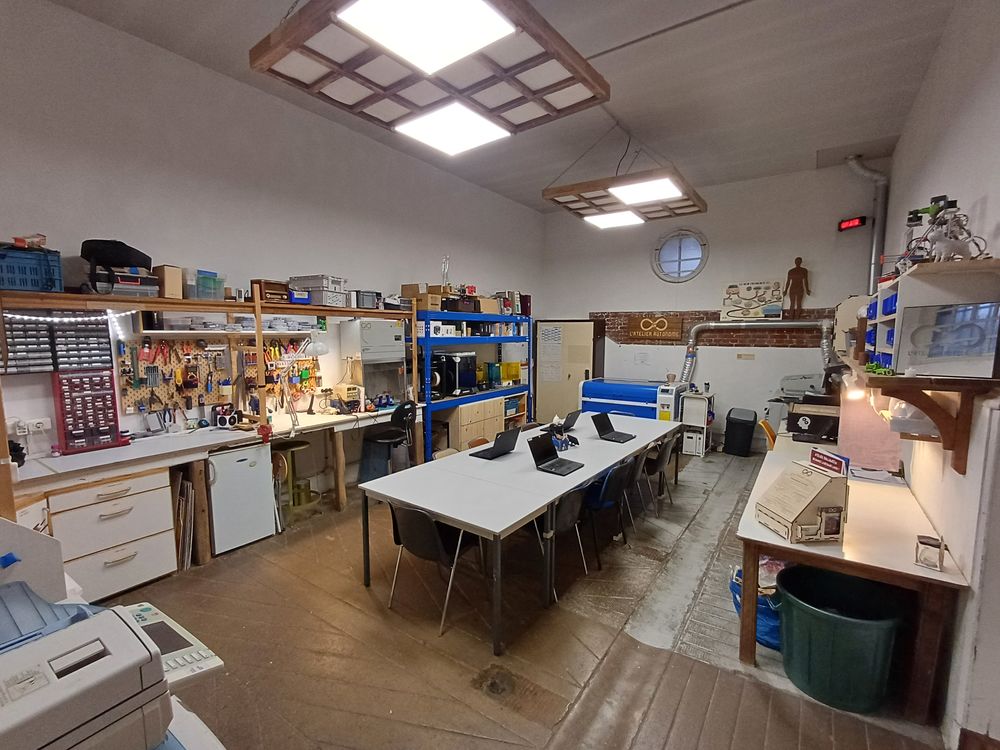 Location Atelier Atelier / local artisanal 270 m² ? accès camion ? Rouen Rouen