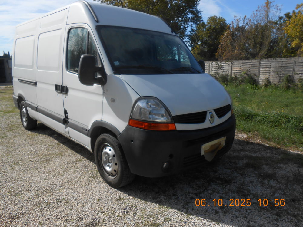 Master MASTER FGN L1H1 2.8t 2.5 dCi 100 E4 CONFORT 2009 occasion 84210 Pernes-les-Fontaines