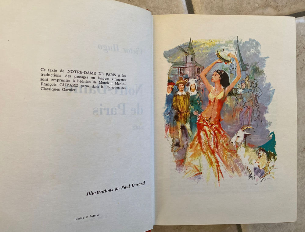 Livre ancien "Notre-Dame de Paris de Victor Hugo 1960 