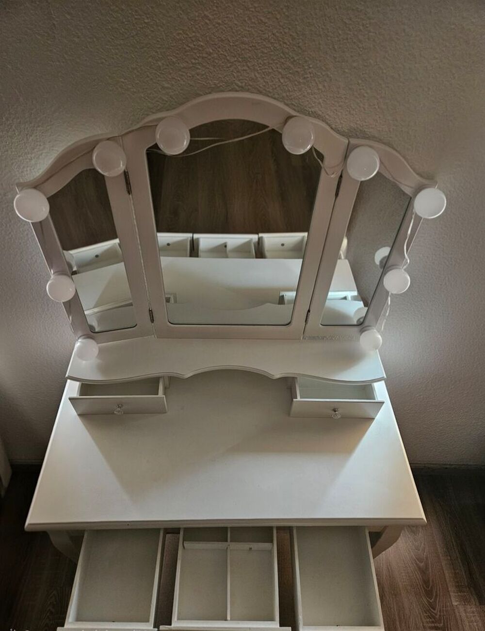 Coiffeuse avec miroir et tabouret Meubles