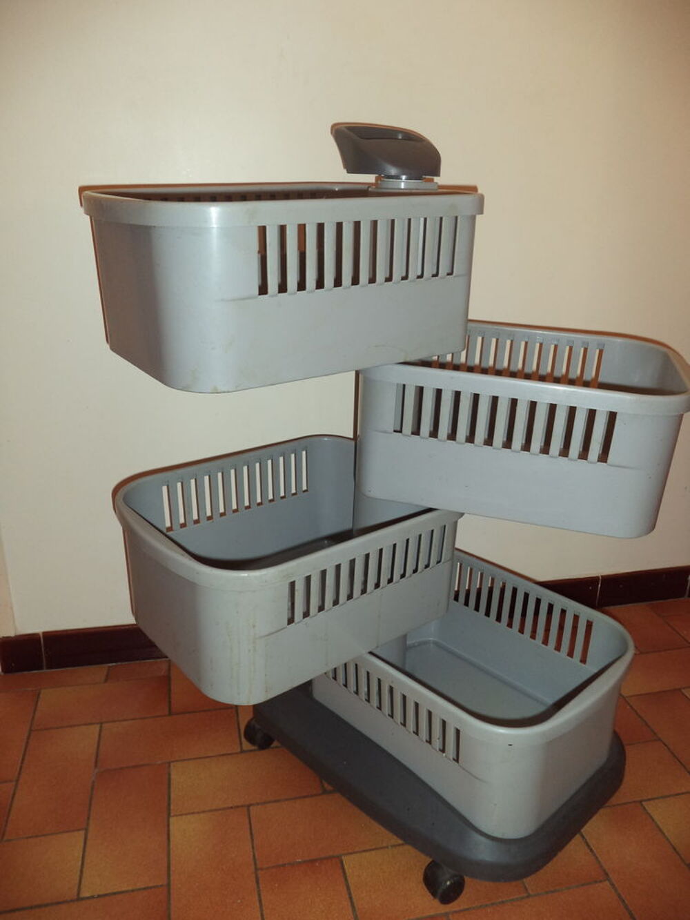 Meuble servante sur roulettes Meubles