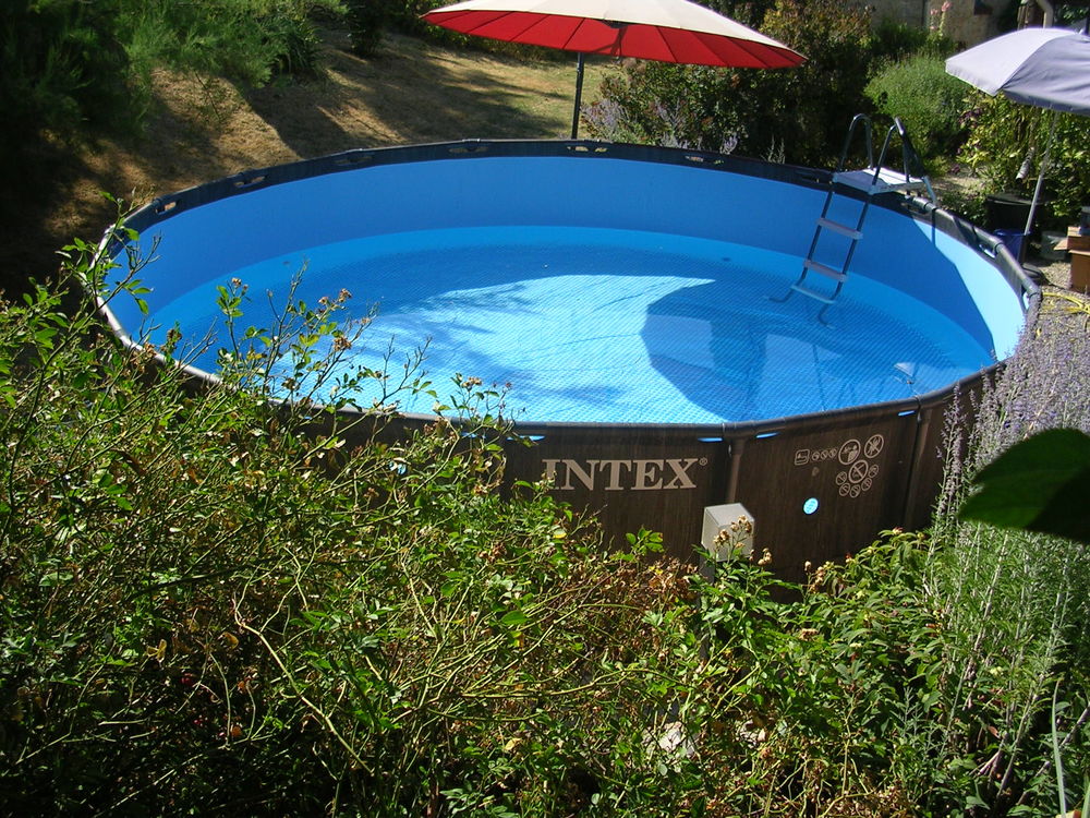 piscine hors sol &eacute;tat neuf Jardin