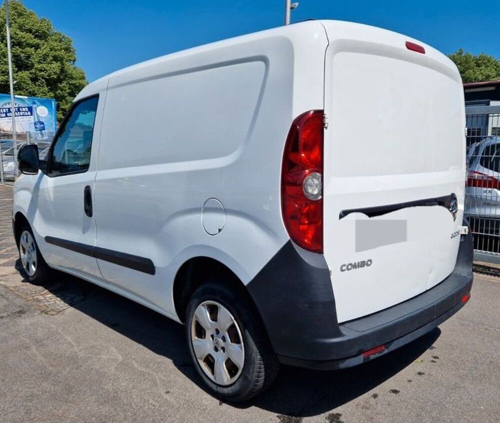 Combo VU COMBO 1.3 CDTI 90 CH L1H1 2012 occasion 20260 Calvi