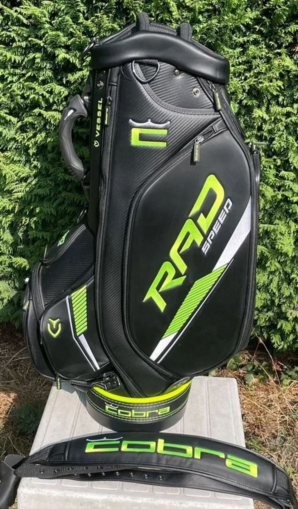 Luxueux sac de golf VESSEL/COBRA Sports