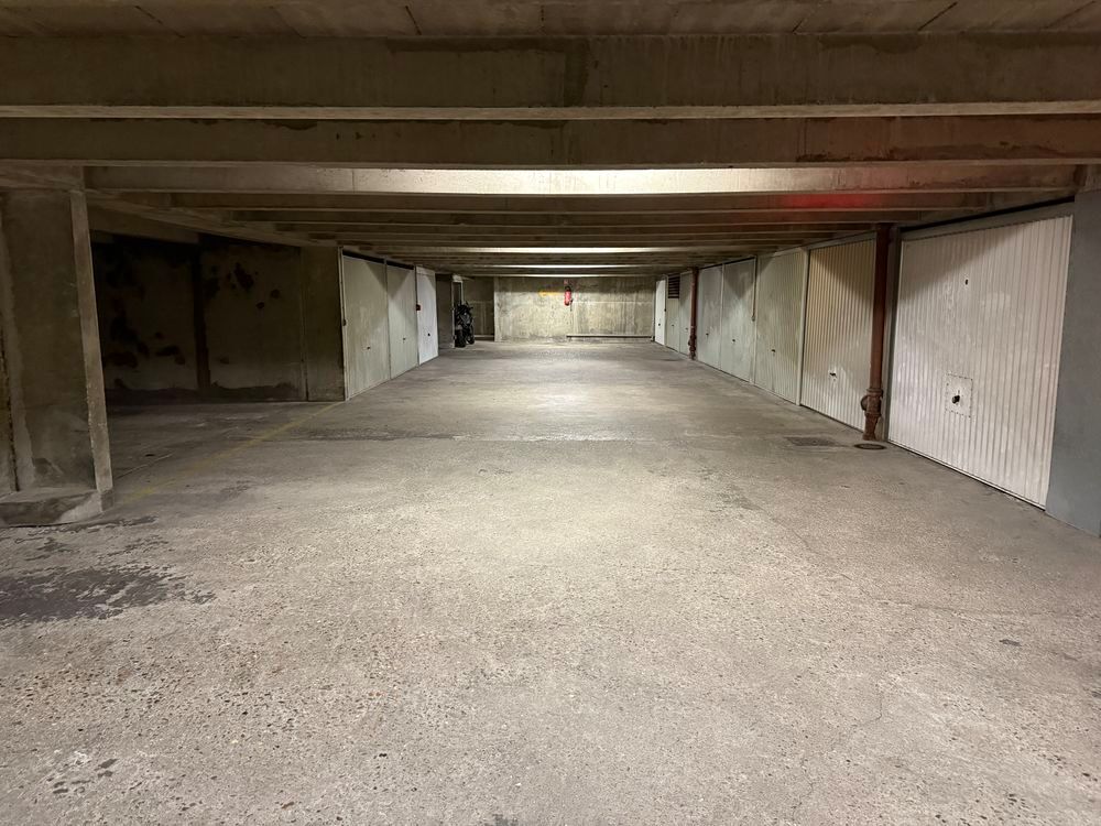 Vente Parking/Garage Parking couvert sous sol sécurisé Paris 12