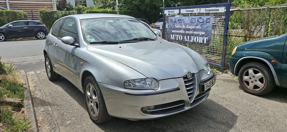 147 1.6i - 105 TS Distinctive 2003 occasion 94700 Maisons-Alfort