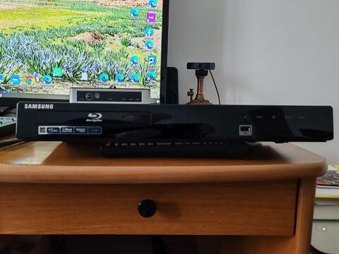 Lecteur blu-ray Samsung. 190 Saint-Urbain (85)