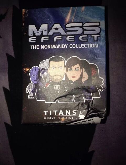 Figurine Mystre Titans Vinyl Mass Effect The Normandy Colle 10 Fameck (57)