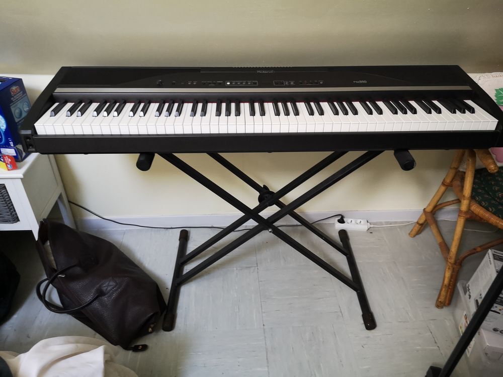 piano numerique portable ROLAND EP 880 Instruments de musique
