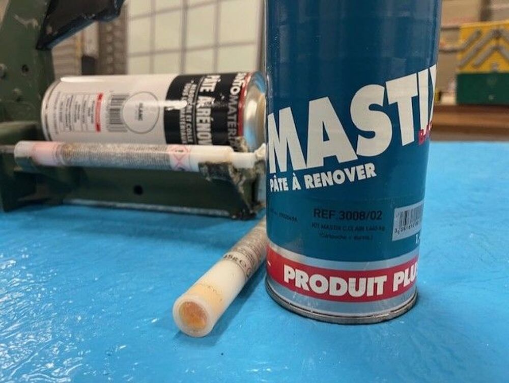 Pistolet doseur theard pour bi composant. Bricolage