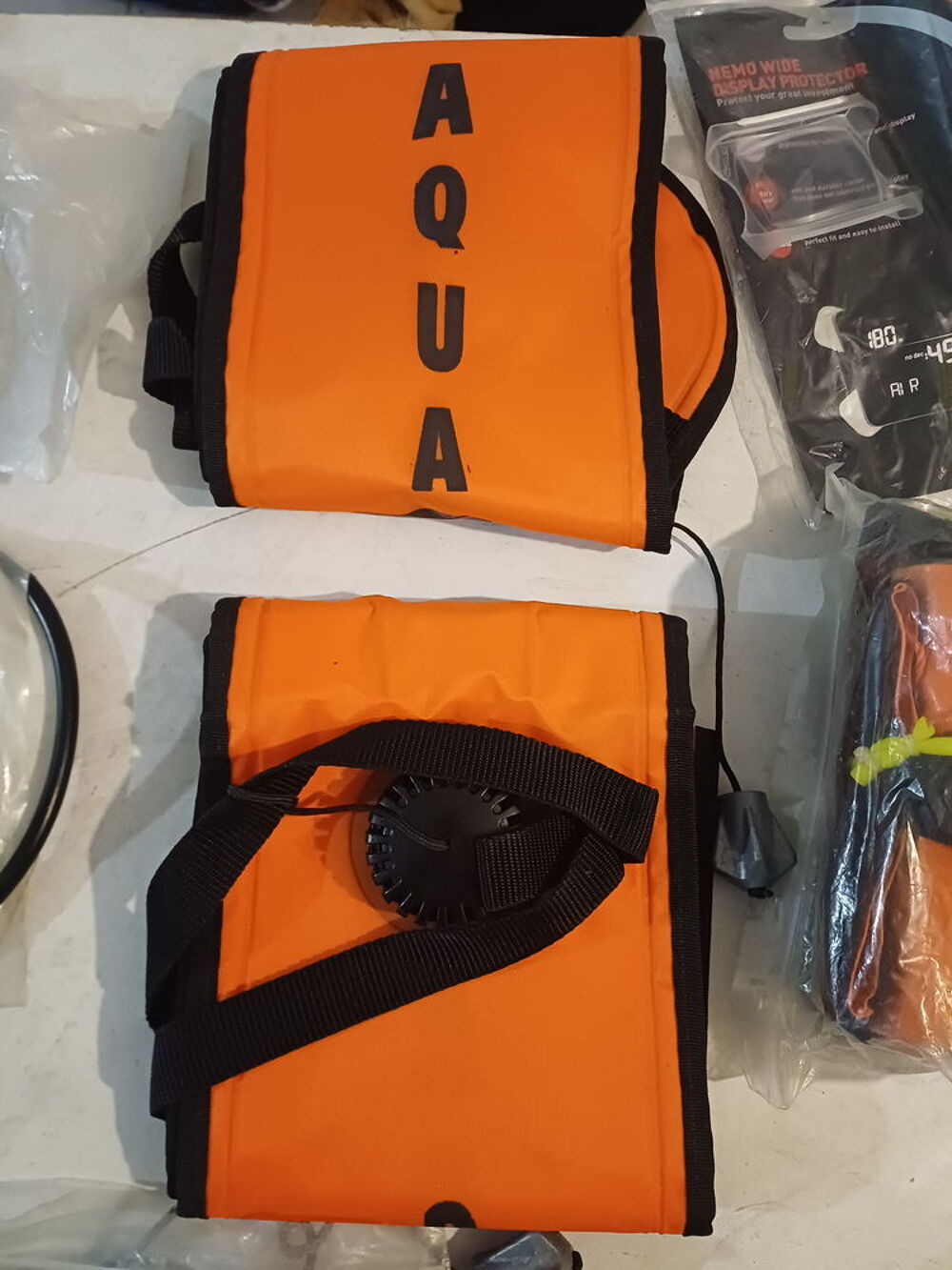 Parachute de signalisation avec soupape anti d&eacute;flation Sports