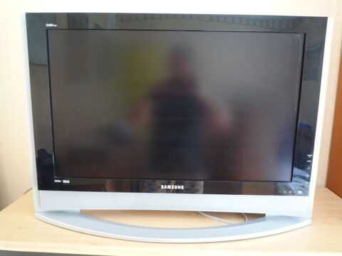 TV Samsung Ecran 32 pouces 82 cm 40 Lardy (91)