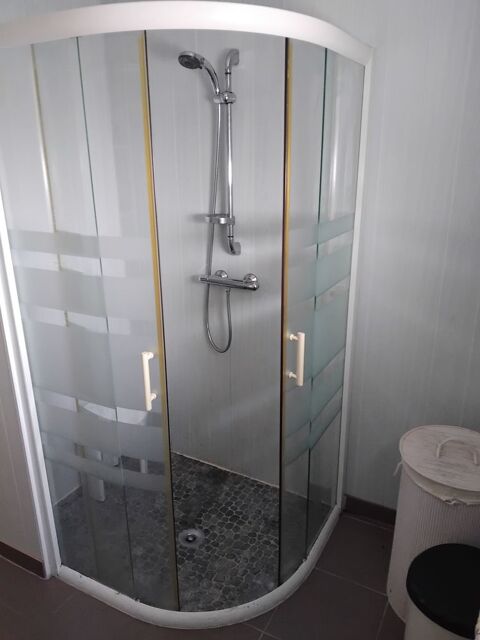 Paroi de douche 45 Bressuire (79)