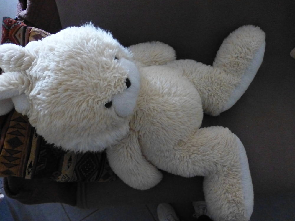 Pecluche LAPIN Jeux / jouets