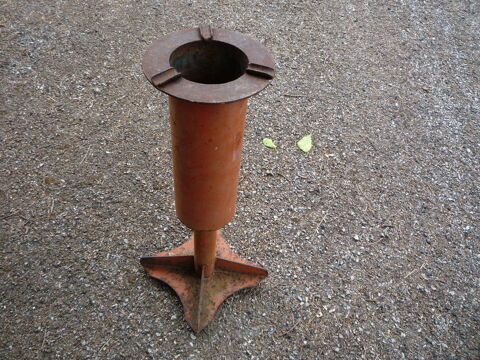 Cendrier industriel en fer (R)
45 Castres (81)