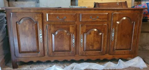 Bahut bois massif 250 Nivollet-Montgriffon (01)