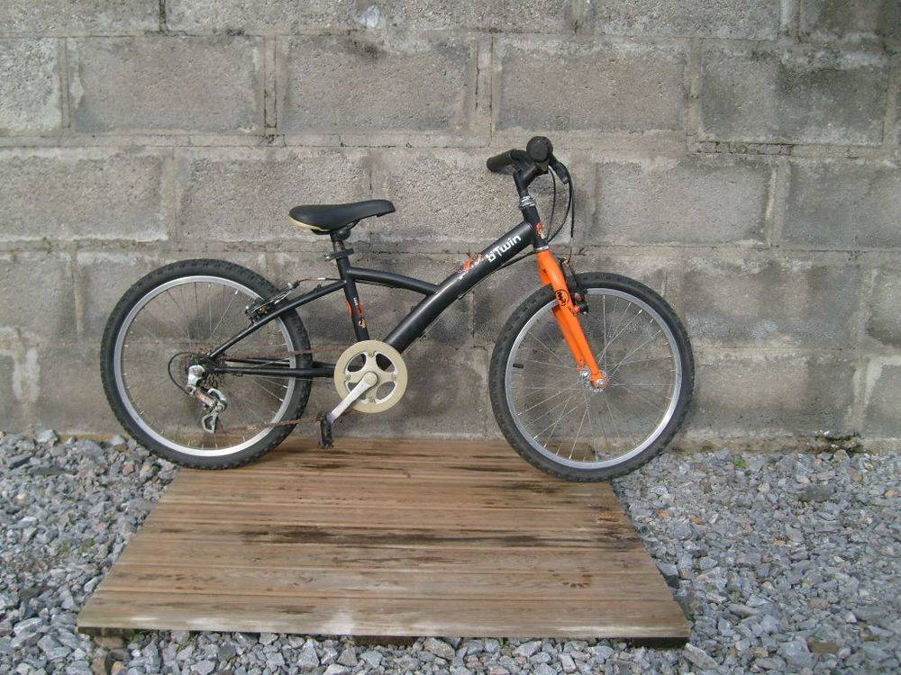 D&eacute;cathlon B'Twin Fortboys 20 pouces Vélos