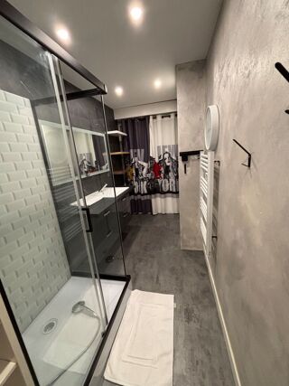  Appartement � louer 4 pi�ces 86 m� Chen�ve