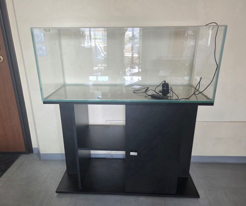   Aquarium 160L + meuble 