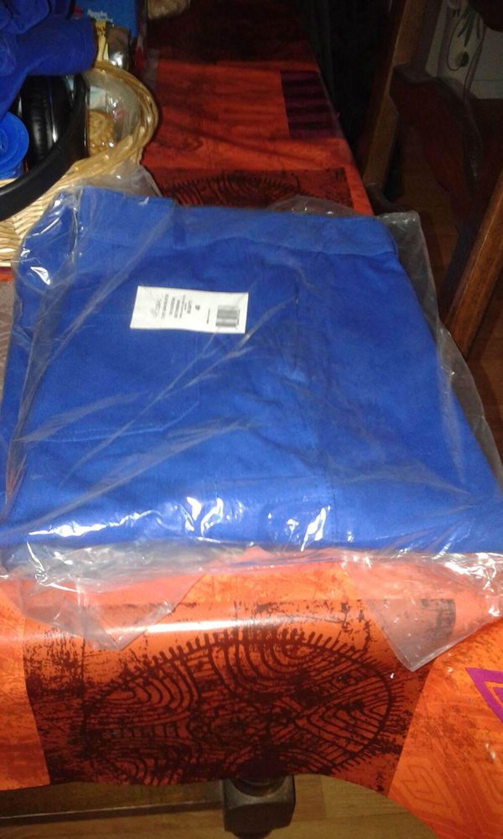 3 pantalons de bleu de travail neufs taille 48 Vêtements
