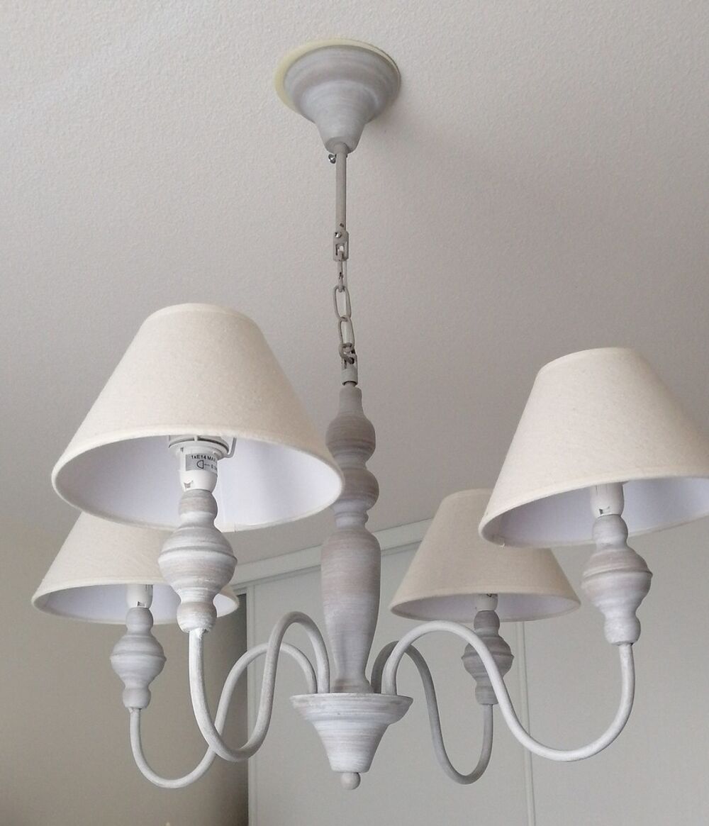 Luminaire Suspendu Style Classique &agrave; quatre lumi&egrave;res Décoration