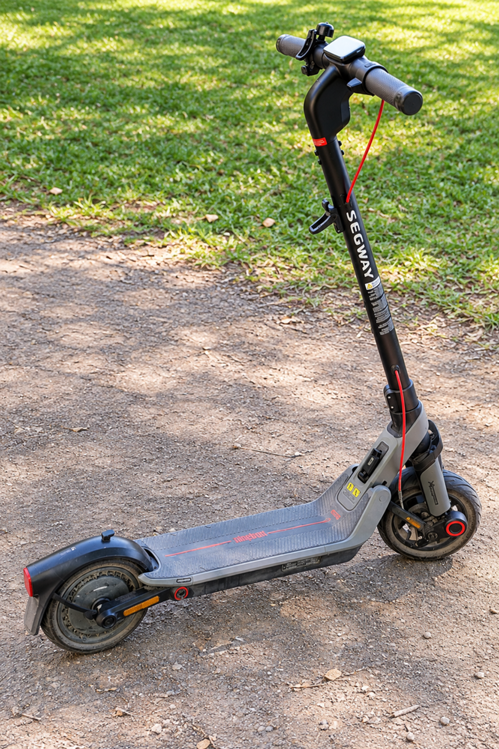 Trottinette Segway Ninebot E3 E + chargeur
Sports