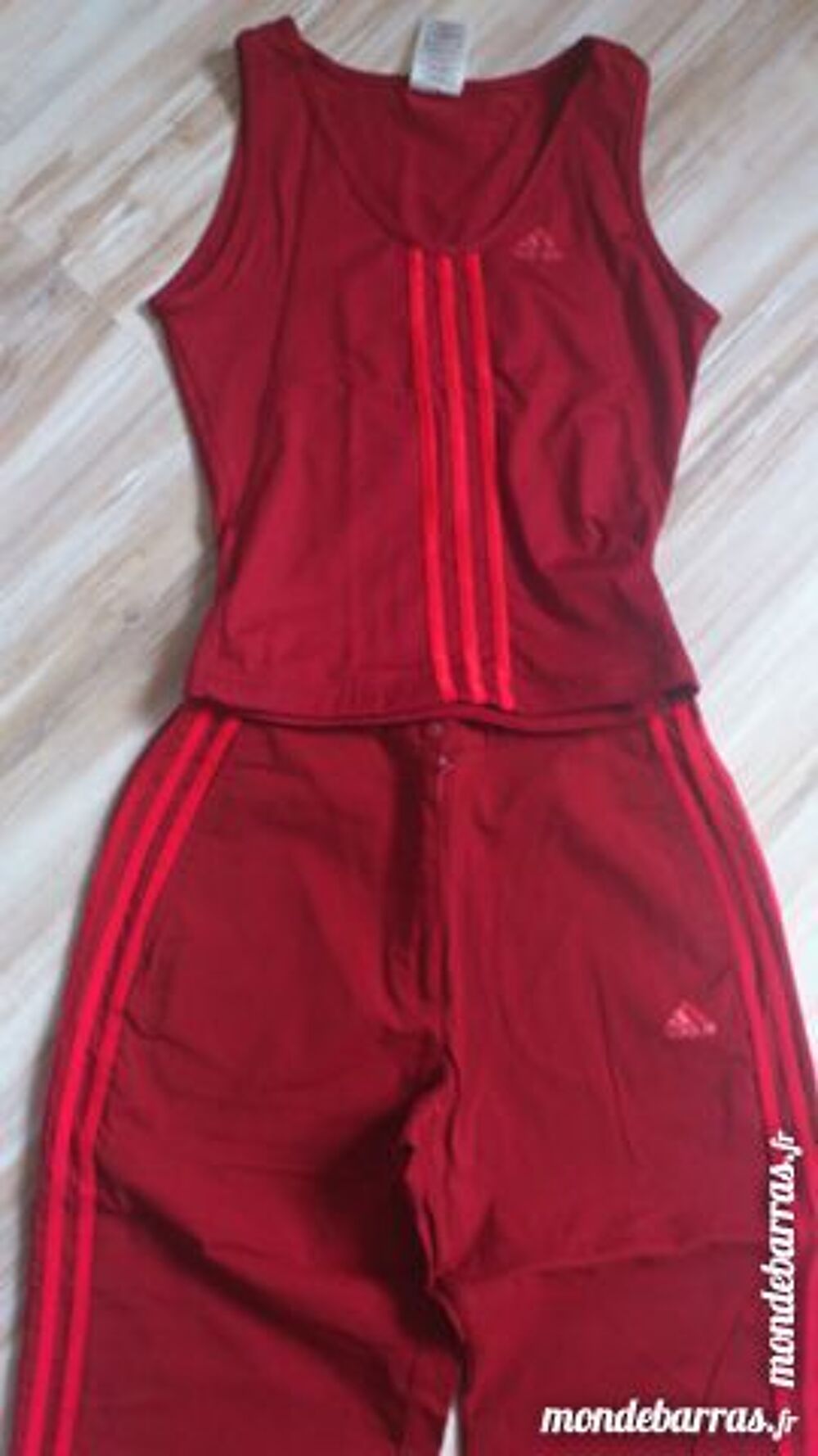 Jogging adidas comme neuf Vêtements