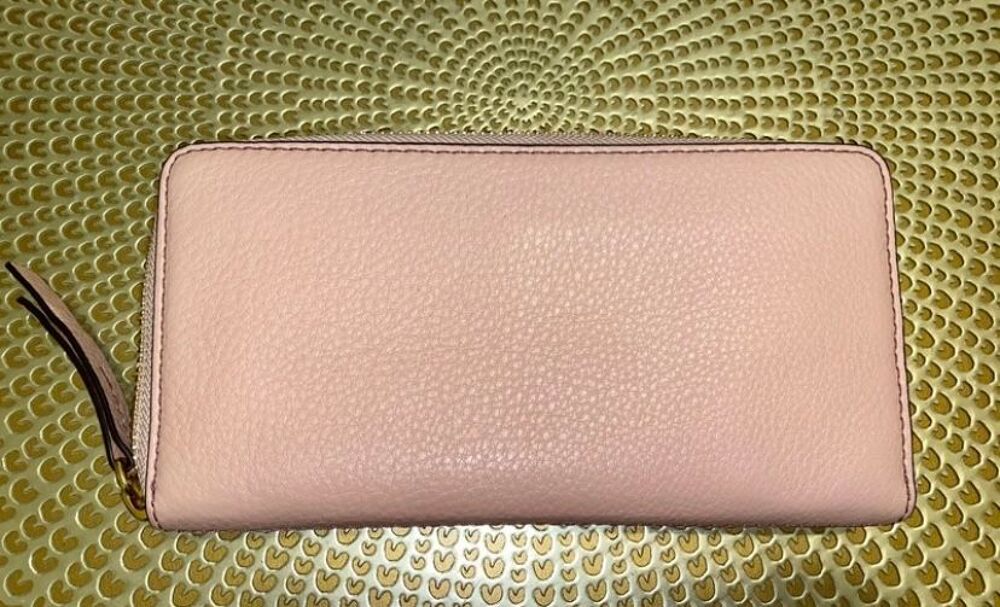 Portefeuille en cuir rose p&acirc;le Marc Jacobs Maroquinerie