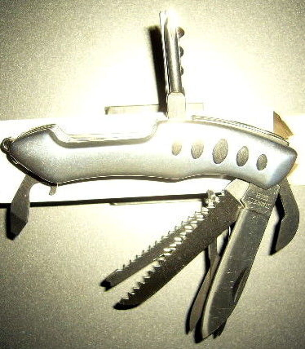 Couteau de poche randonn&eacute;e,survie neuf Bricolage