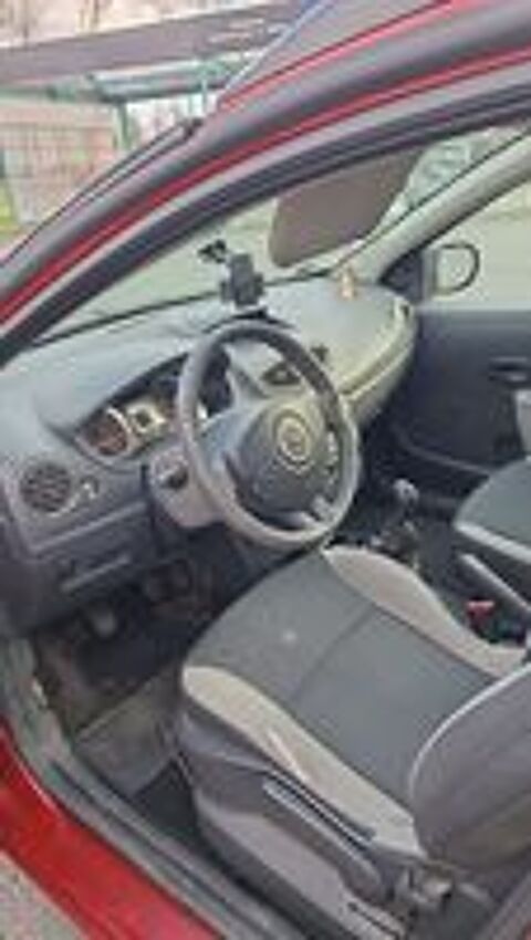 Clio III Clio Estate III dCi 70 Ovalie Euro 4 2010 occasion 44130 Notre-Dame-des-Landes