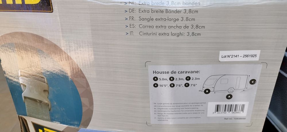 HOUSSE hivernage 
Faire offre dans la limite du raisonnable Jardin