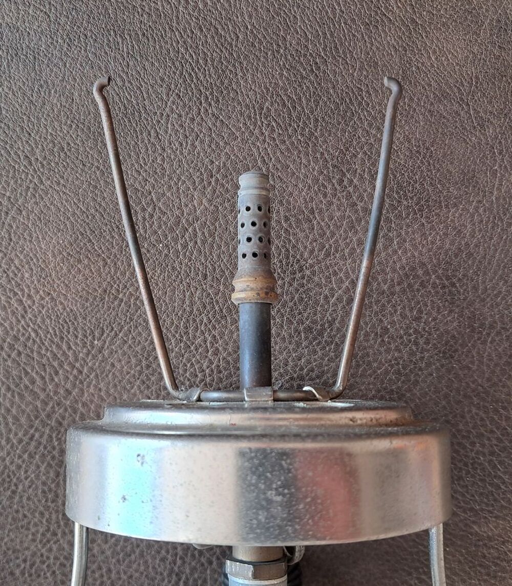 lampe camping gaz lumogaz fixation &agrave; pas de vis 
Sports