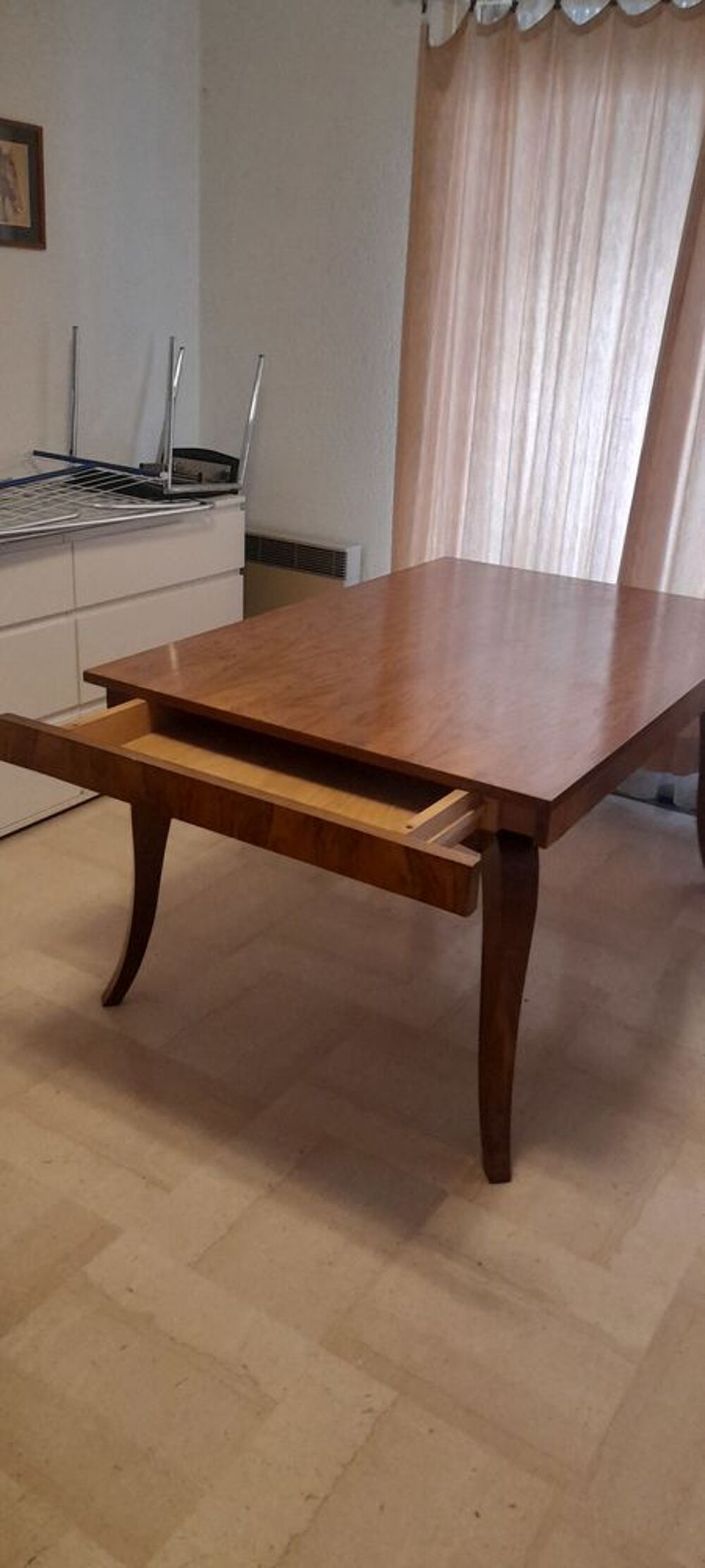 Table de salle &agrave; manger Meubles