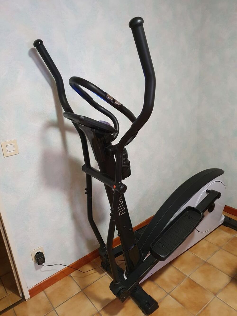 Velo elliptique discount futura 3 ltd