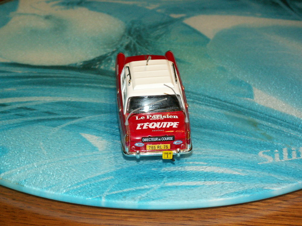 Peugeot 404 Tour de France 68 NOREV 1/43e
Jeux / jouets