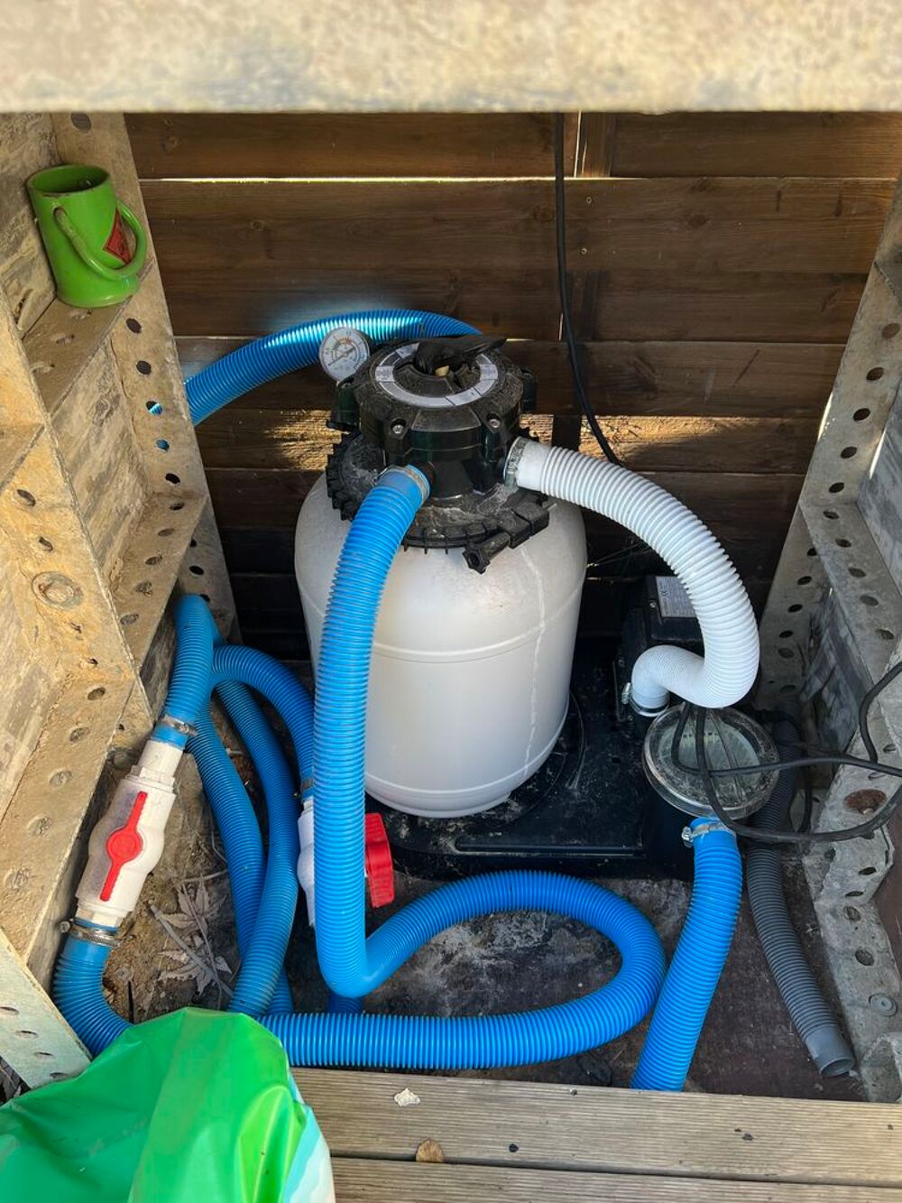 Pompe de piscine avec &eacute;chelle et les tuyaux Jardin