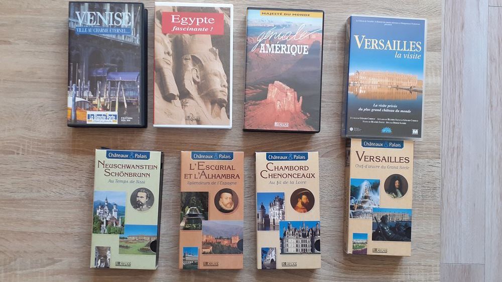 8 Cassettes VHS diverses (Versailles, etc... )
Photos/Video/TV