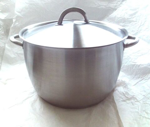 Faitout IKEA 365+ avec couvercle en excellent �tat 25 Villeurbanne (69)