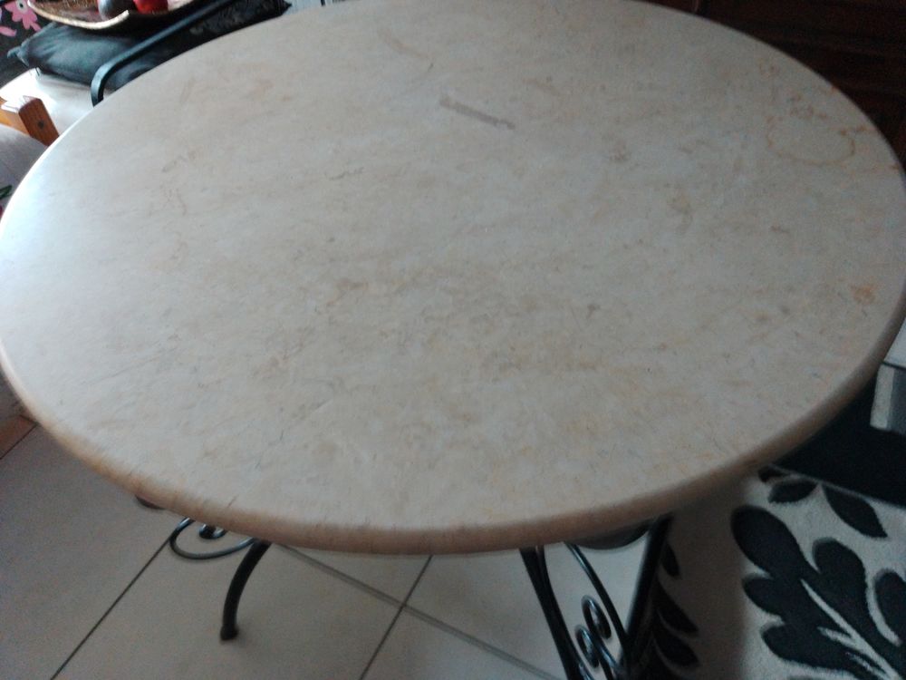 table fer forg&eacute; Décoration