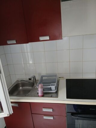  Appartement à louer 1 pièce 28 m²