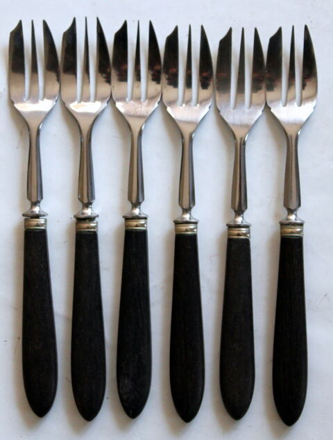 Fourchettes � huitres anciennes  virole argent  manche �b�ne 80 Issy-les-Moulineaux (92)