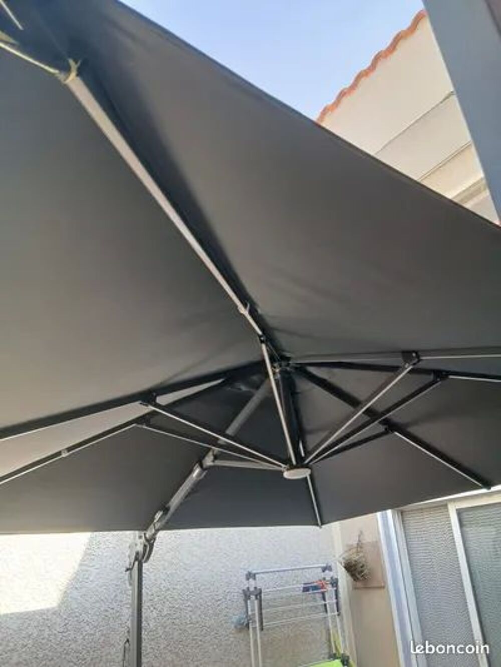 Parasol 3x3 d&eacute;port&eacute; et inclinable &eacute;quip&eacute; &eacute;clairage led Jardin