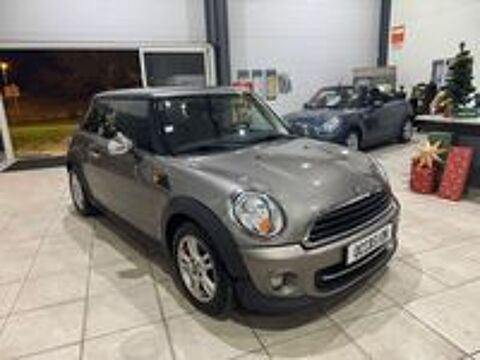 One Hatch 75 ch 2011 occasion 56400 Brech