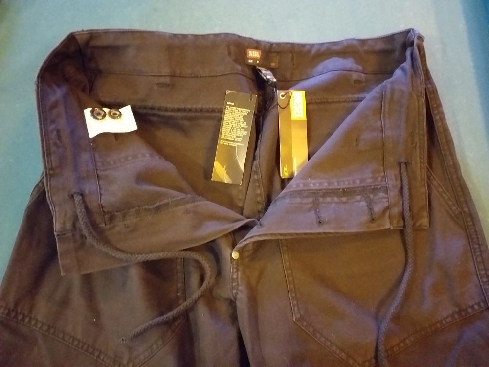 pantalon diesel noir neuf mixte V�tements