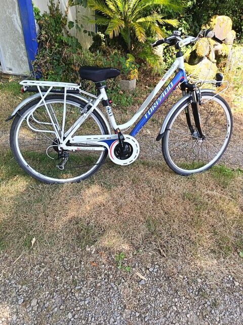Velos femmes  250 Plumergat (56)