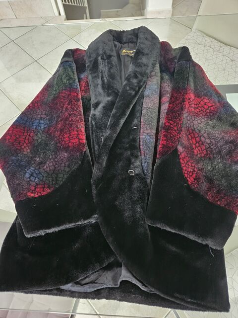 Manteau en Fausse Fourrure Margot JJ Deray Paris 29 Gières (38)