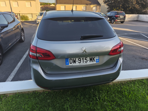 Peugeot 308 1.2 PureTech 110ch S&S BVM5 Access Business 2015 occasion Reims 51100