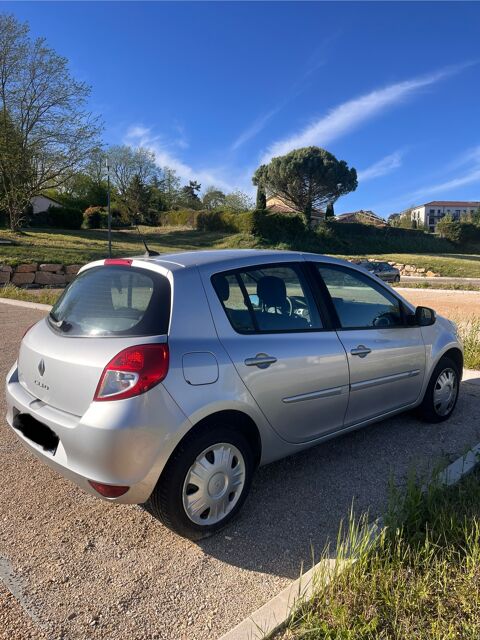 Renault clio iii 1.2 16V 75
