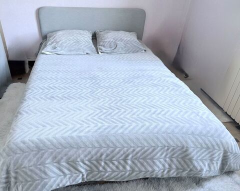 Lit 140x190 cm avec sommier �  lattes 90 Avignon (84)