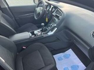 3008 1.6 HDi 16V 110ch FAP Confort Pack 2010 occasion 89500 Armeau